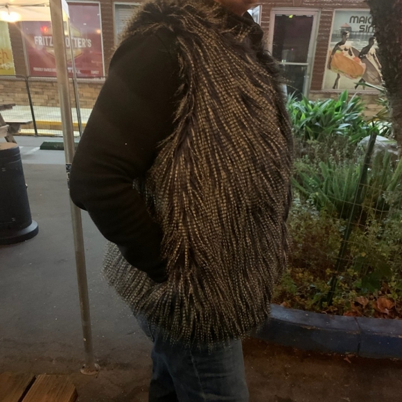 EUC FAUX FUR VEST SZ XL - Picture 2 of 5